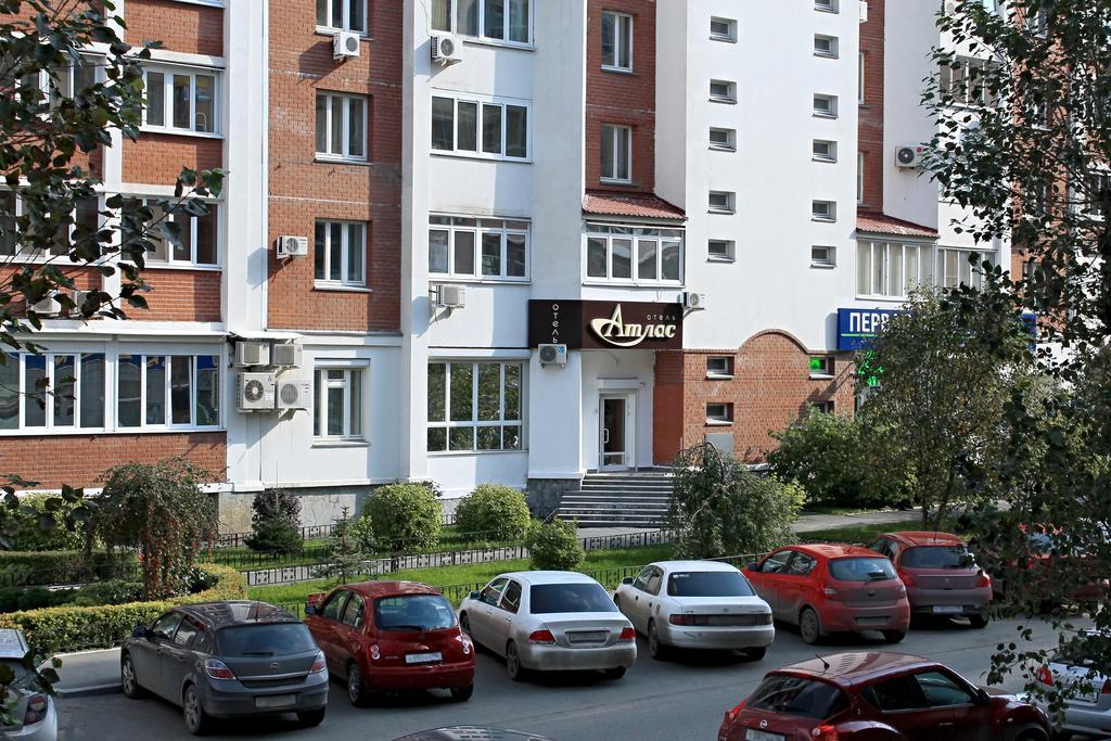 Hotel Atlas Ekaterinburg Exterior foto